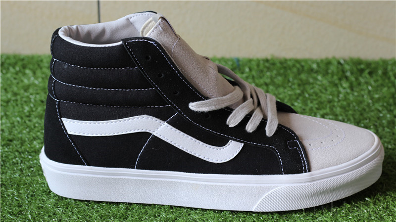 Vans Off The World Black White